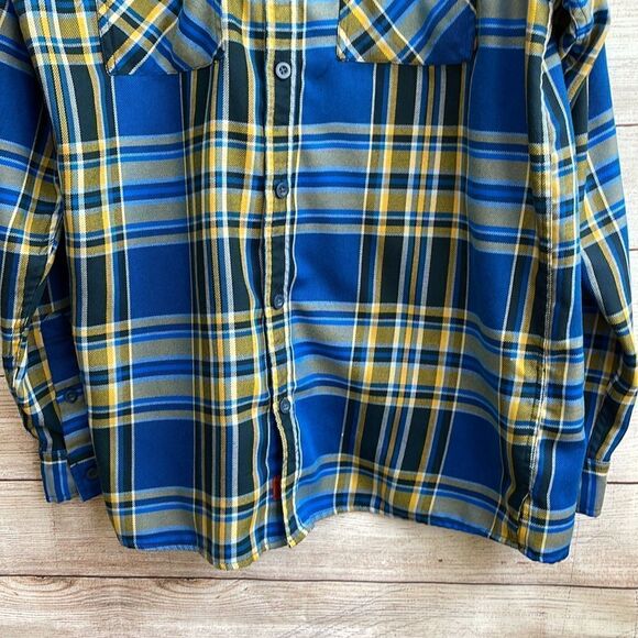 MOUNTAIN HARDWEAR TREKKIN’ SHIRT IN BLUE PLAID - Picture 4 of 6